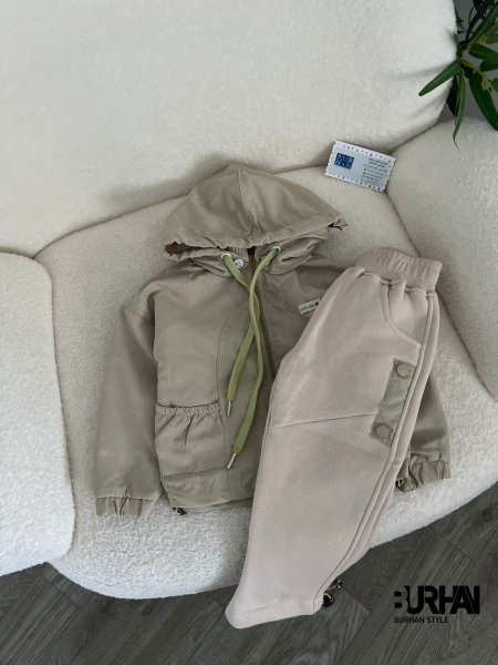 تريننج بناتي مع طاقية