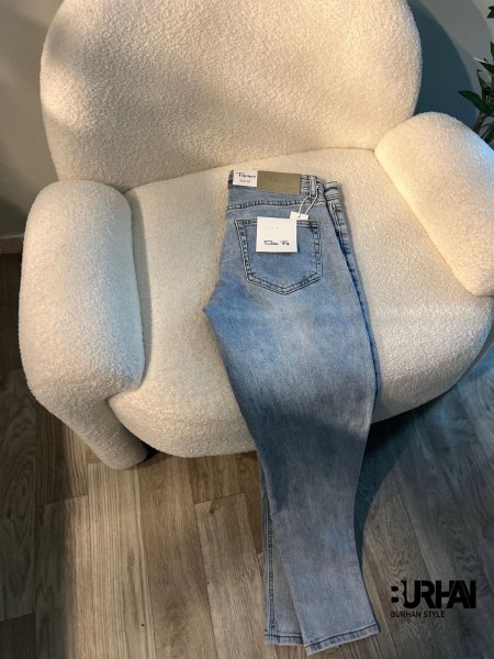 ازرق فاتح 15674