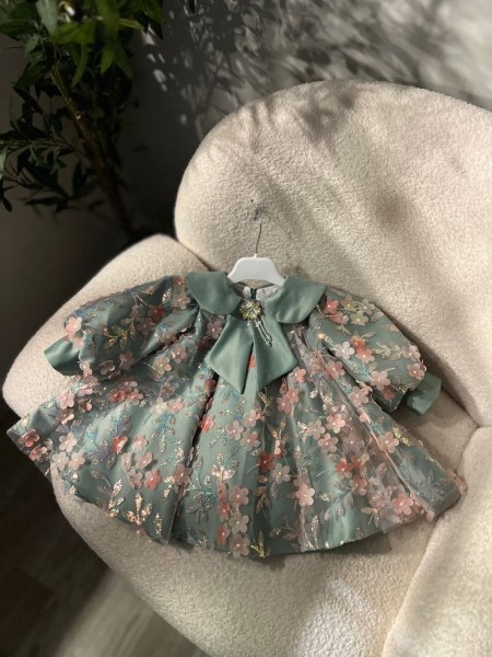 فستان بناتي