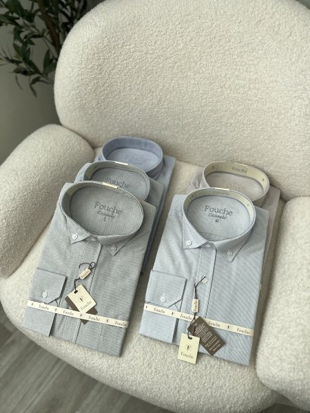 قميص رجالي كلاسيك مع جيبة