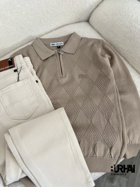 بلوزة LACOSTE صوف ناعم نص سحاب