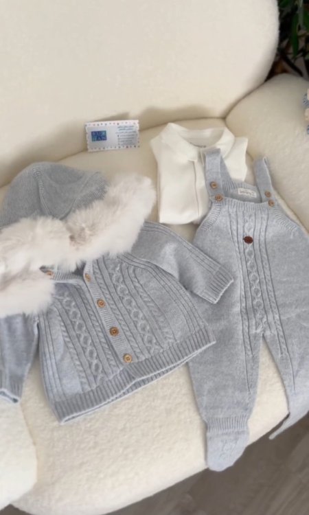 أڤرهول بيبي 3 قطع مع جاكيت